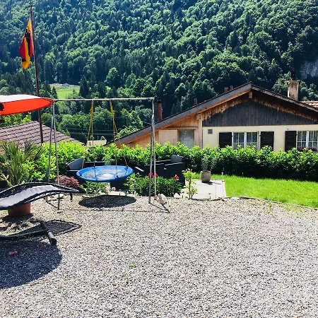 شقة Gemutliche 2.5 Ferienwohnung