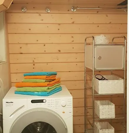Gemutliche 2.5 Ferienwohnung شقة *