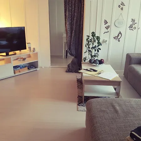 شقة Gemutliche 2.5 Ferienwohnung