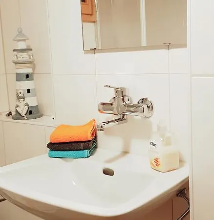 شقة Gemutliche 2.5 Ferienwohnung